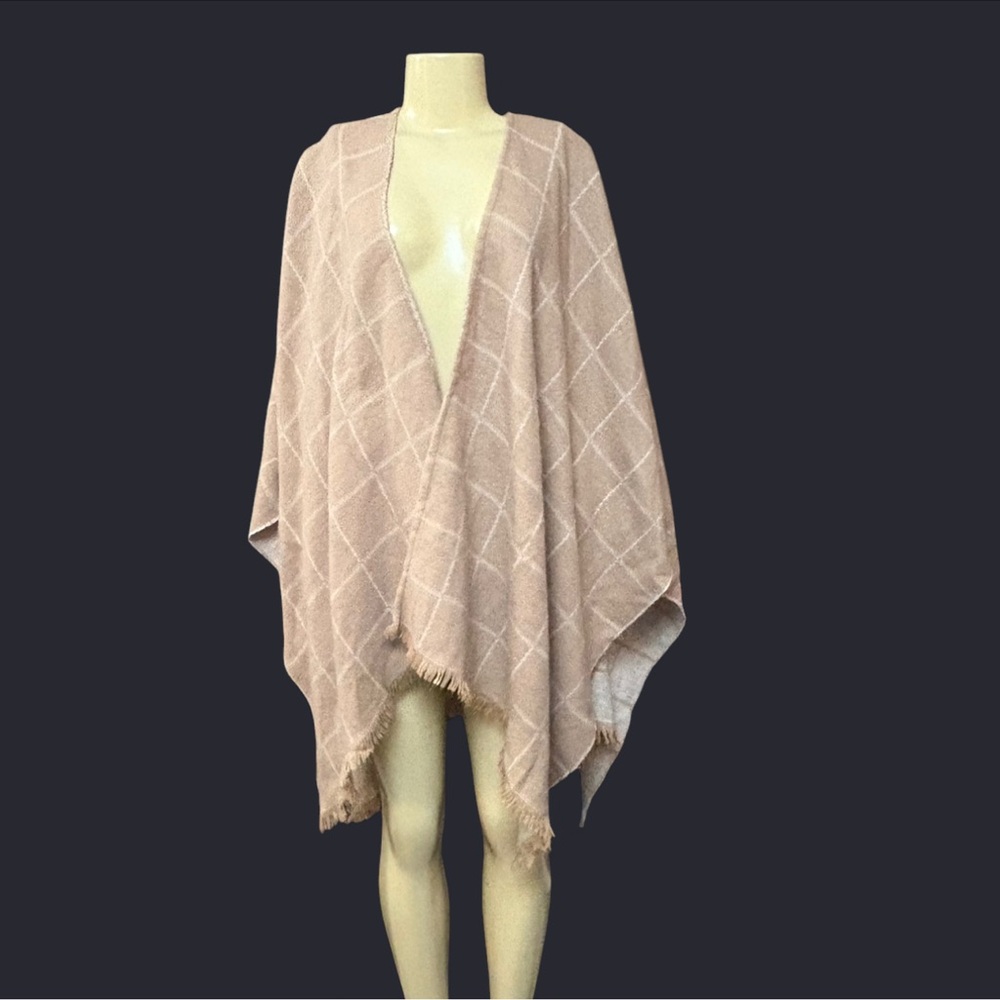 Modena Paige and white Tan Plaid Poncho